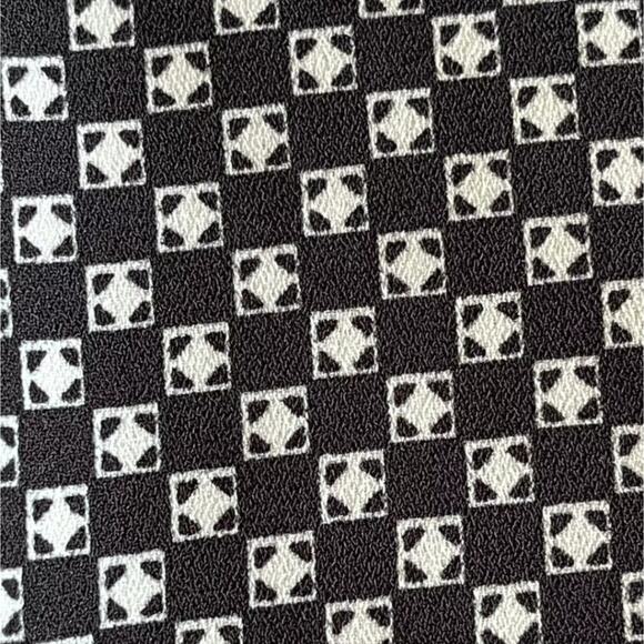 Ann Taylor Black and White Plaid Pull on Tie Waist Cropped Pants Size 4 - Picture 5 of 7